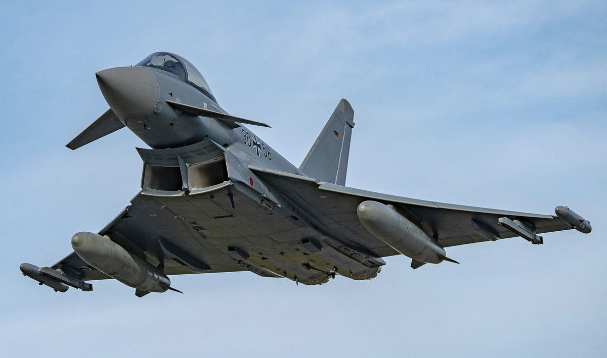 Czarne krzyże Luftwaffe nad Polską. Kiedyś ten widok budziłby przerażenie