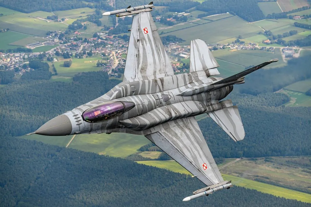 F-16 rozbił się w Radomiu