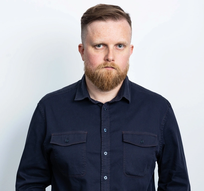 Konrad Chwast, autor książki “Uwaga, spoiler! Dlaczego kochamy seriale” fot. archiwum prywatne 
