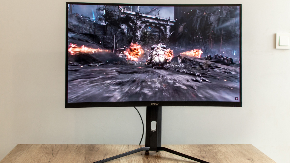 Testujemy monitor MSI MAG 321CUP. "Niezwykła relacja ceny do możliwości"