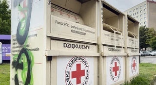 Kontenery na odzież znikną z miast. Oto co jest zastąpi