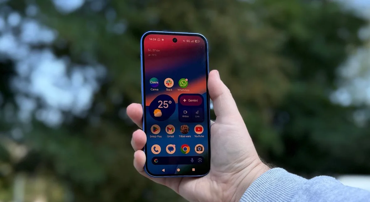 Google Pixel 10 - piękny minimalista z kilkoma małymi wadami. I tak jestem zakochany