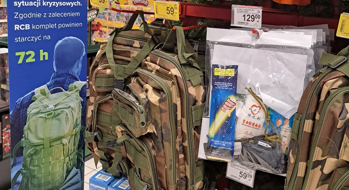 Image for Carrefour przygotuje cię na blackout i wojnę. Otworzył specjalny dział