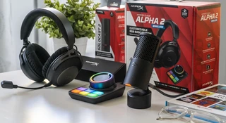 HyperX Cloud Alpha 2 gra 250 godzin (!), a SoloCast 2 zadziała wszędzie – przegląd nowości