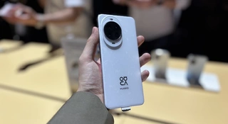 Huawei nova 14 - miałem go już w rękach. Jest piękny jak Luwr