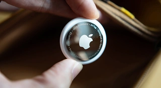 Apple AirTag pomógł odzyskać skradzioną walizkę