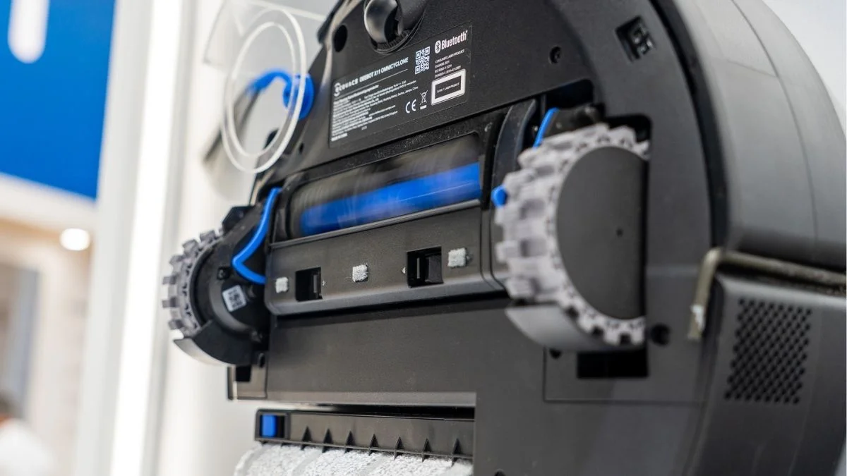 Ten robot w końcu sprząta w rogach. Zobaczyłem Ecovacs Deebot X11 Omni