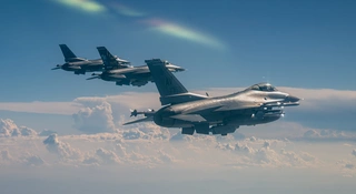 Stany uczciły polskiego pilota. F-16 lecą nad prezydentami Polski i USA