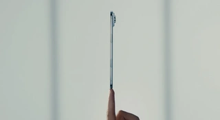 iPhone Air oficjalnie. Może jest cienki, ale za to jest potworem