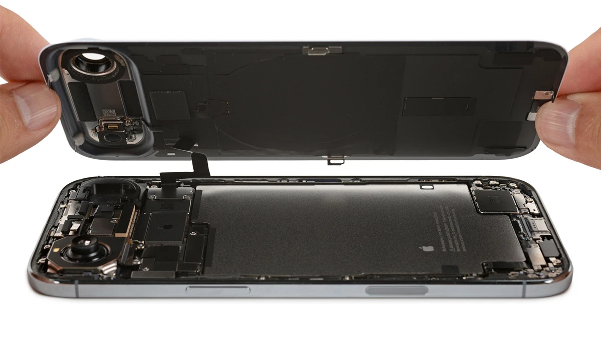 iPhone 17 Air wnętrze 