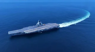 Chińczycy chwalą się superlotniskowcem. Eksperci: "To ściema"