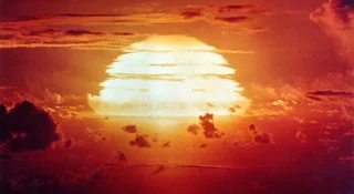 Broń jądrowa znów będzie testowana przez Amerykanów. Poinformował o tym osobiście prezydent USA Donald Trump.