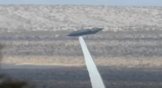 Wygląda jak UFO. Tajemniczy obiekt zauważony na poligonie w USA