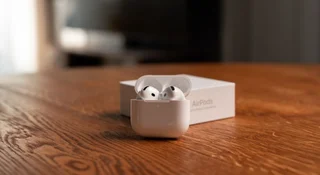 AirPods 4