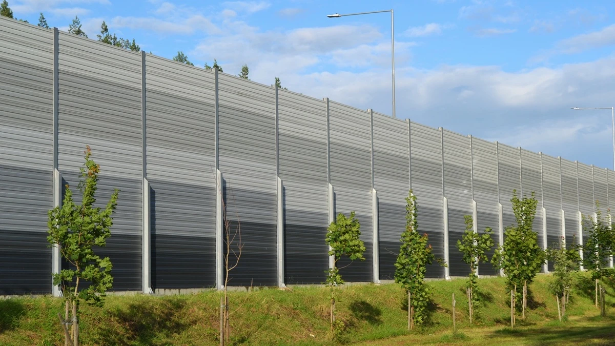 hałas