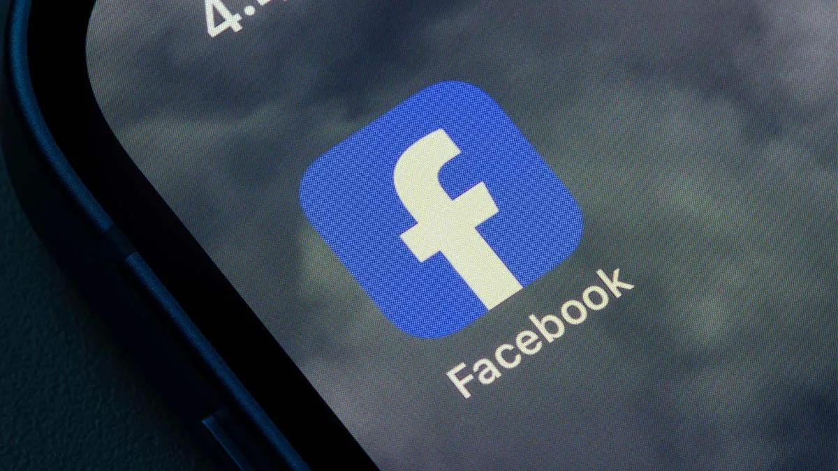Facebook dostaje nowe funkcje w Rolkach