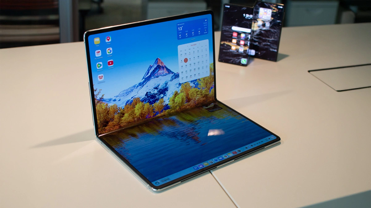 Huawei MateBook Fold Ultimate Design