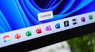 Komputer bez ikon AI