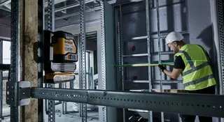 Technologia na budowie, jaki laser krzyżowy wybrać?