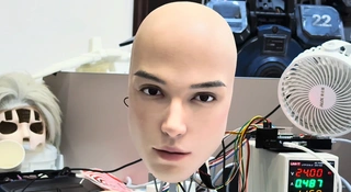 Robotyczna głowa Origin M1 od AheadForms jest przerażająco ludzka