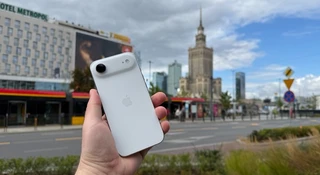 składany iphone wyświetlacz