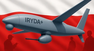 Na współczesnym polu walki królem nieba są dzisiaj tanie drony, które rojami zalewają linie frontu i jego zaplecze. Jak się przed tym bronić, nie bankrutując? Polska odpowiedź brzmi: Iryda+. To bezzałogowy myśliwiec, który ma polować na inne drony.