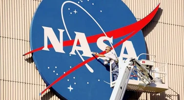 Kometa 3I/ATLAS zaniepokoiła Kim Kardashian. Szef NASA ją wyjaśnił