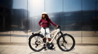 Duo idealne na Szlaku: Jak Wybrać E-MTB, który Pasuje do Was obojga?