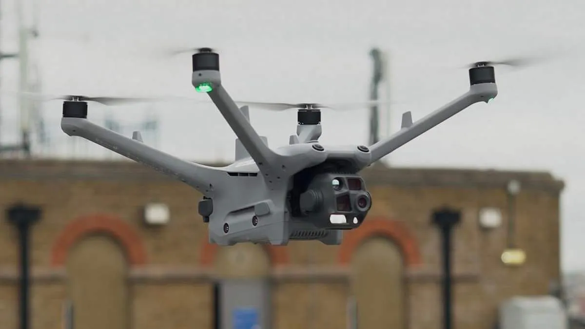 Policja chce, by to dron był pierwszy na miejscu przestępstwa. Testy właśnie ruszyły