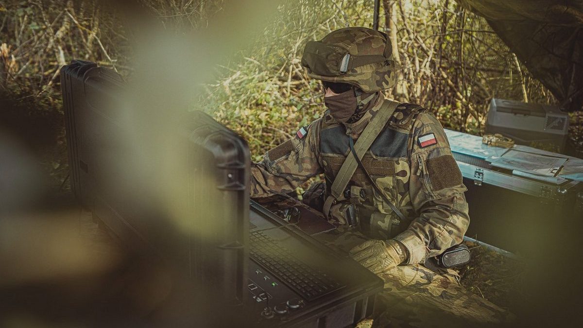 Co polska nauka może dać naszej armii? Uwaga - to nanoproszki