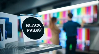 Jaki smart prezent dla partnera lub rodzica? Postaw na RingConn i SKG na Black Friday