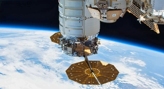 Giganci pracują nad centrami danych w kosmosie