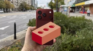 iPhone 18 Pro Max cegła