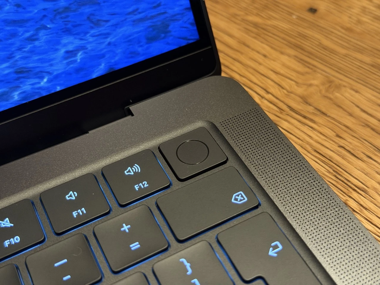 Do autoryzacji używamy tu Touch ID