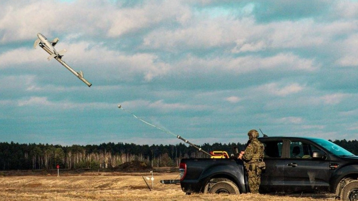 Polska testuje broń przyszłości. Drony strącane z pickupa