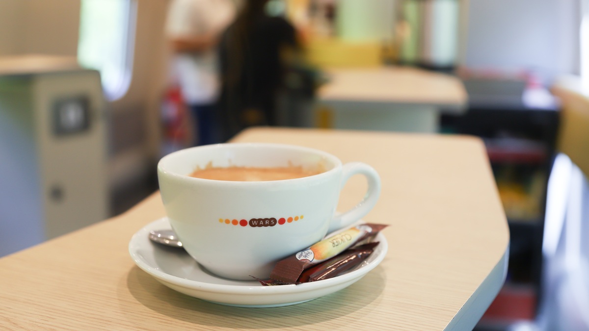 PKP Intercity ma problem z butelkami. System kaucyjny daje się we znaki