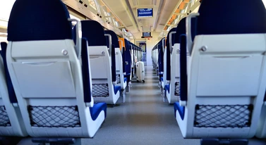 Płacą za dwa fotele, jadą sami. Nie pojmuję, ale mogą