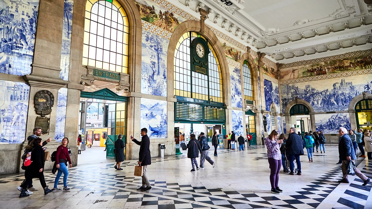 Unia chce, byś wybrał pociąg zamiast samolotu. Ma świetny plan