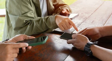 iPhone przestaje być ekskluzywny. Android wjeżdża na pełnej