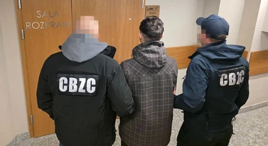 Rosjanin wpadł w ręce polskich służb. Hakował sklepy z... TIR-a