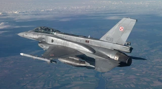 Podczas gdy większość z nas zasiadała do świątecznych posiłków, polscy piloci, obsługa naziemna i operatorzy systemów radarów przeżywali niezwykle intensywne godziny. Dowództwo Operacyjne Rodzajów Sił Zbrojnych poinformowało o czwartkowych incydentach, które postawiły w stan gotowości system obrony powietrznej kraju.