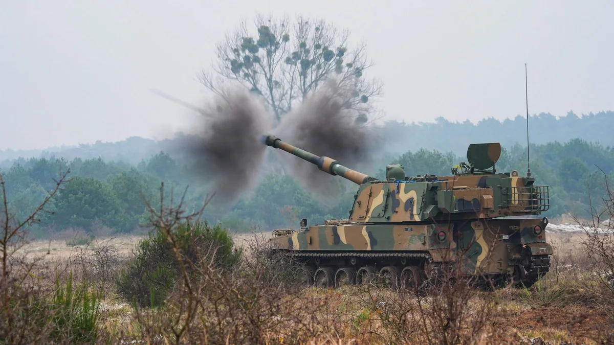 To wiadomość, na którą czekali wszyscy polscy wojskowi, analitycy i entuzjaści militariów nad Wisłą. Do naszego kraju dotarły wyjątkowe armatohaubice K9. Oznacza to, że Wojsko Polskie dysponuje arsenałem, jakiego próżno szukać u naszych europejskich sąsiadów.