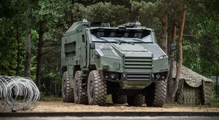 Polska zbrojeniówka odpala taśmy produkcyjne. Heron 6x6 wjeżdża do gry