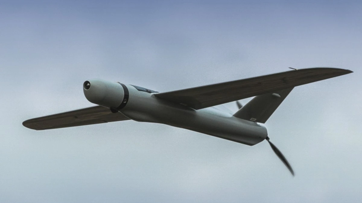 Zgodnie z podpisaną umową Grupa WB dostarczy wojsku 360 sztuk Warmate 3, podzielonych na 36 pełnych zestawów. Każdy z nich to 10 dronów oraz stacja dowodzenia odpowiadająca za kierowanie całym systemem.