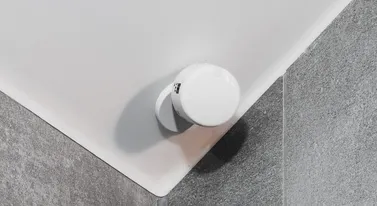 Czujnik, na który czeka tłum smart homiarzy. Siedzę w toalecie i testuję