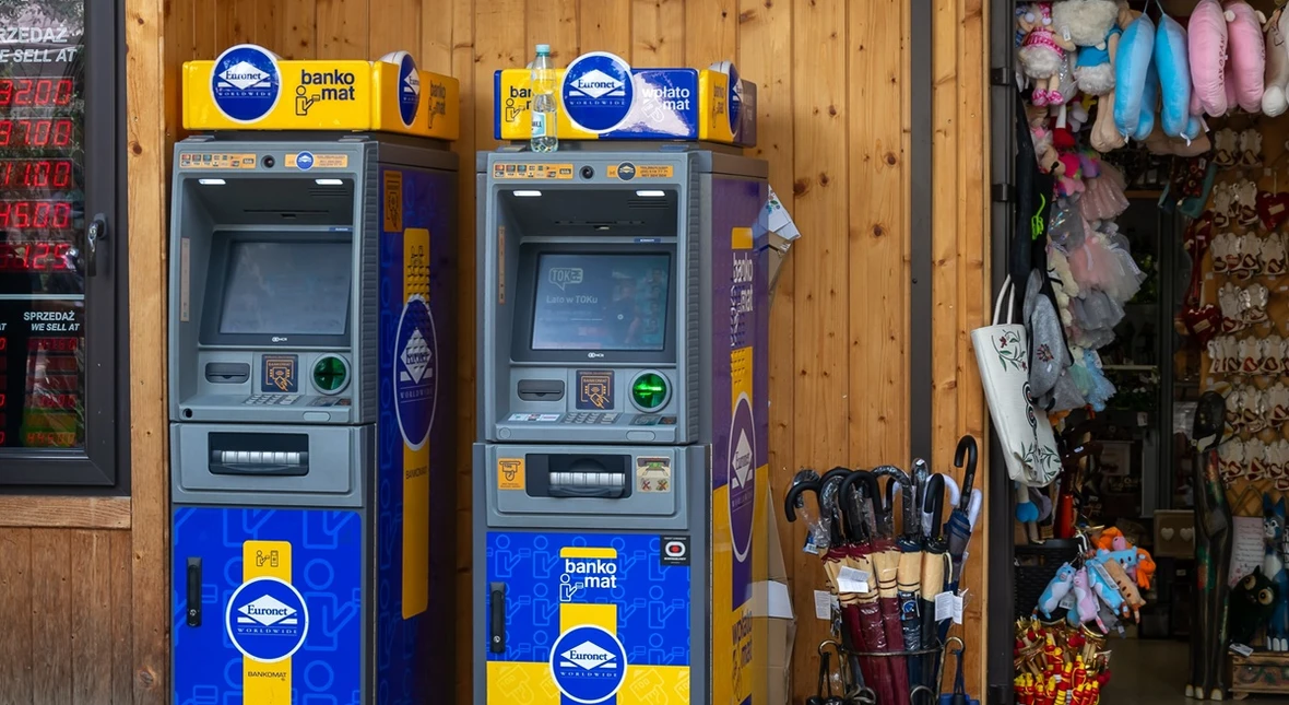 Image for Bankomaty znikają w zawrotnym tempie. Co z dostępem do gotówki?