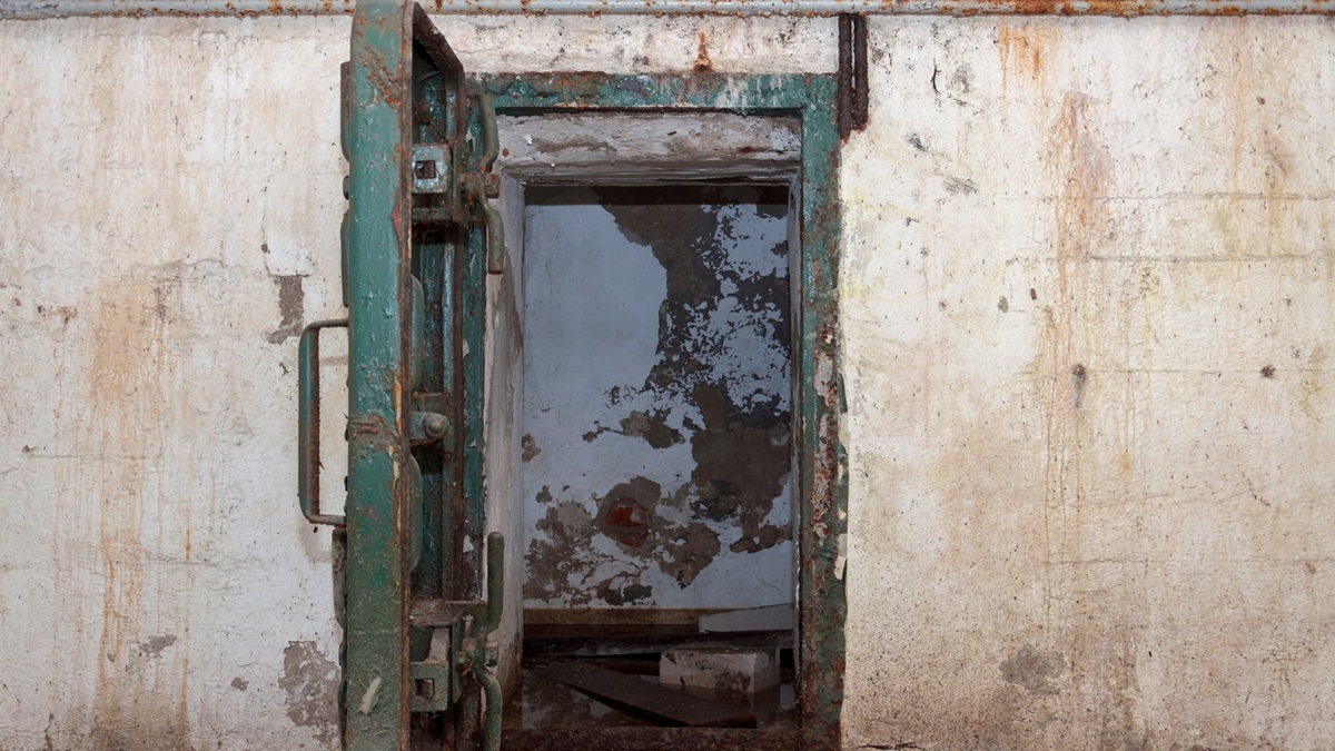 Rządowa mapa miała pokazywać schrony. Działa fatalnie