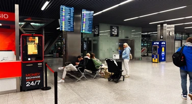 Balice przegrywają z mgłą. Właśnie pojawiło się światełko w tunelu