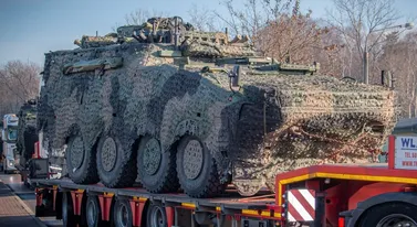 Zawilce na Rosomakach wchodzą do gry. "Mobilne mózgi na polu walki"