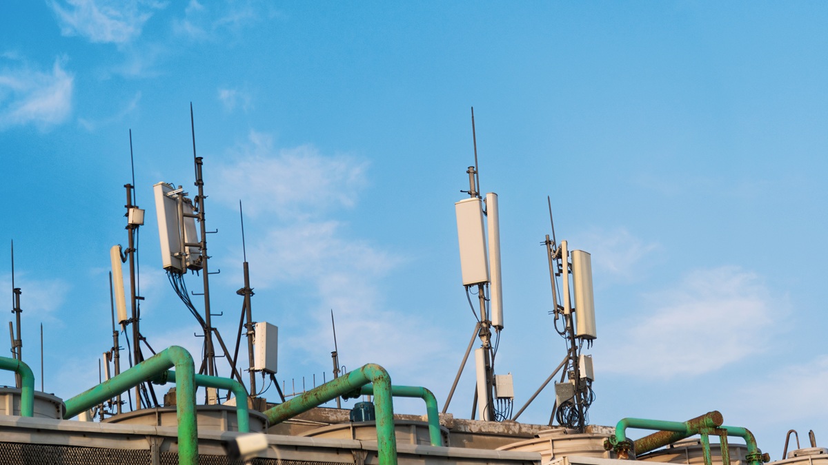 Nie chcą masztu, bo mają światłowód. "Będziemy narażeni"